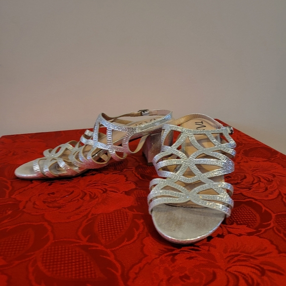 Strappy Silver Sandals Size 6 - Picture 2 of 2
